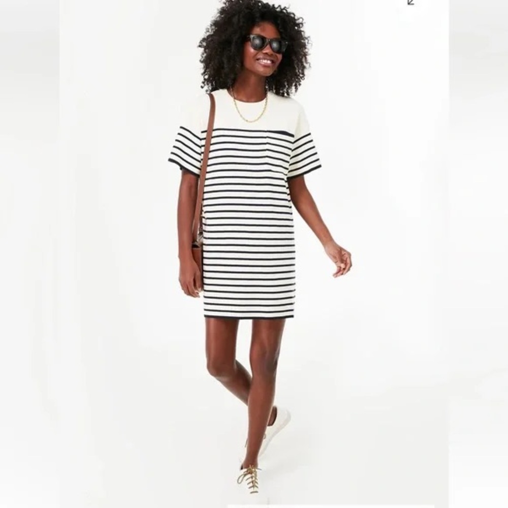 Tuckernuck Frenchie Navy Knit Striped Dress size Small (S)